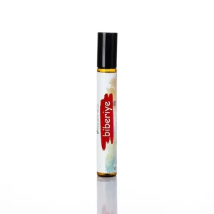 Biberiye roll-on şişesi, kırmızı etiketli, taşınabilir aromaterapi kalemi.